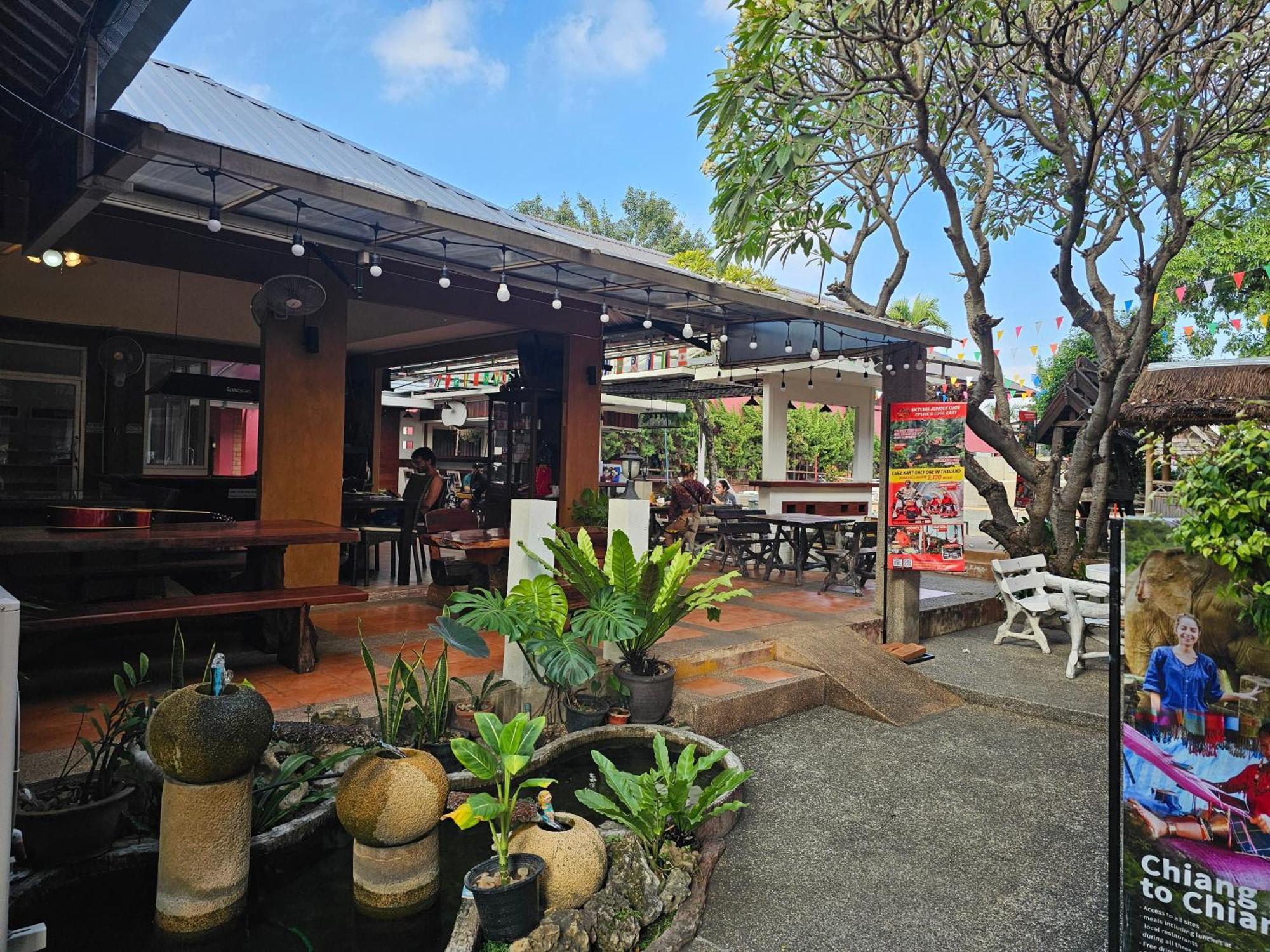 Red Brick Hostel Chiang Mai Luaran gambar