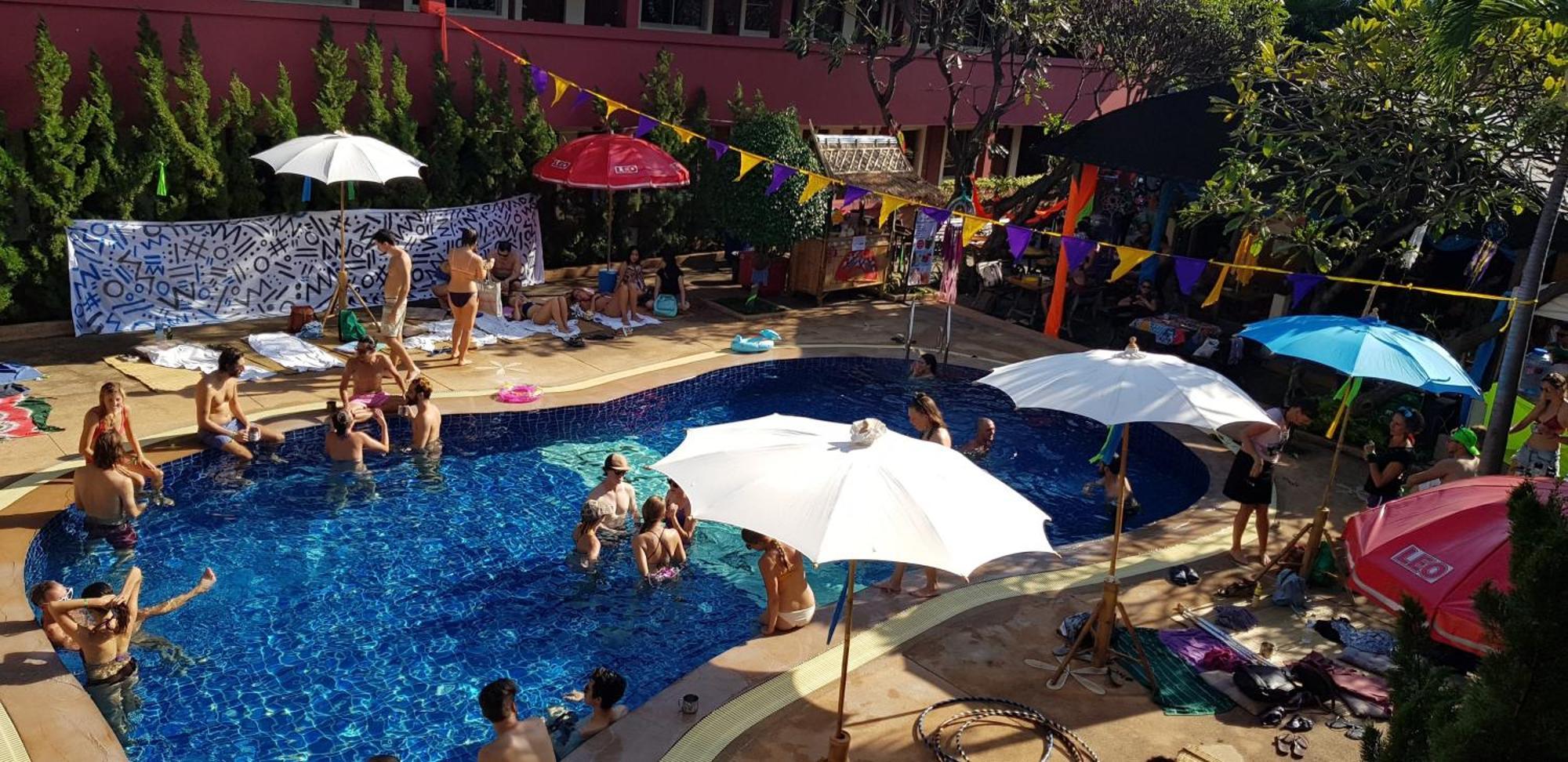 Red Brick Hostel Chiang Mai Luaran gambar