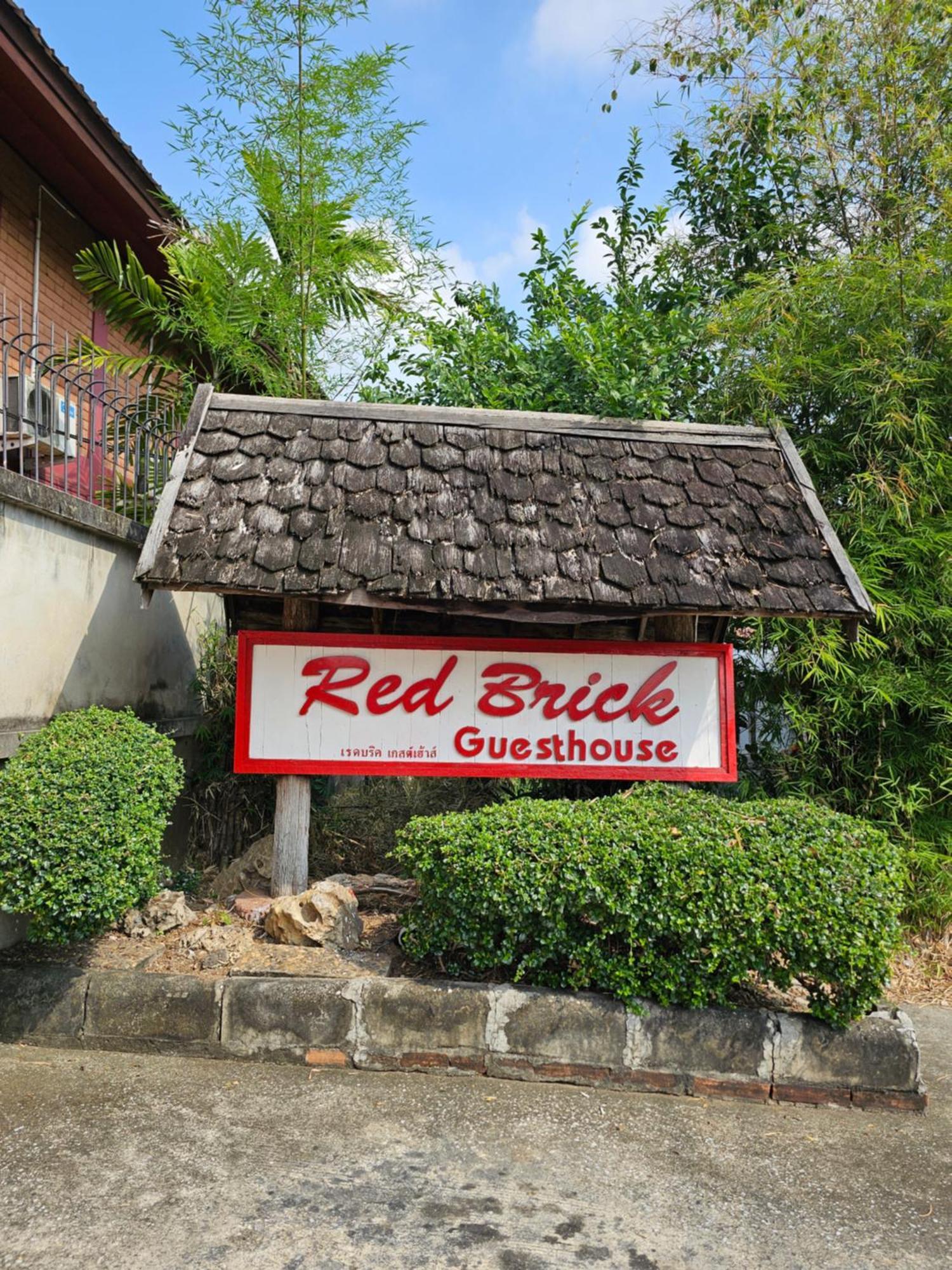 Red Brick Hostel Chiang Mai Luaran gambar
