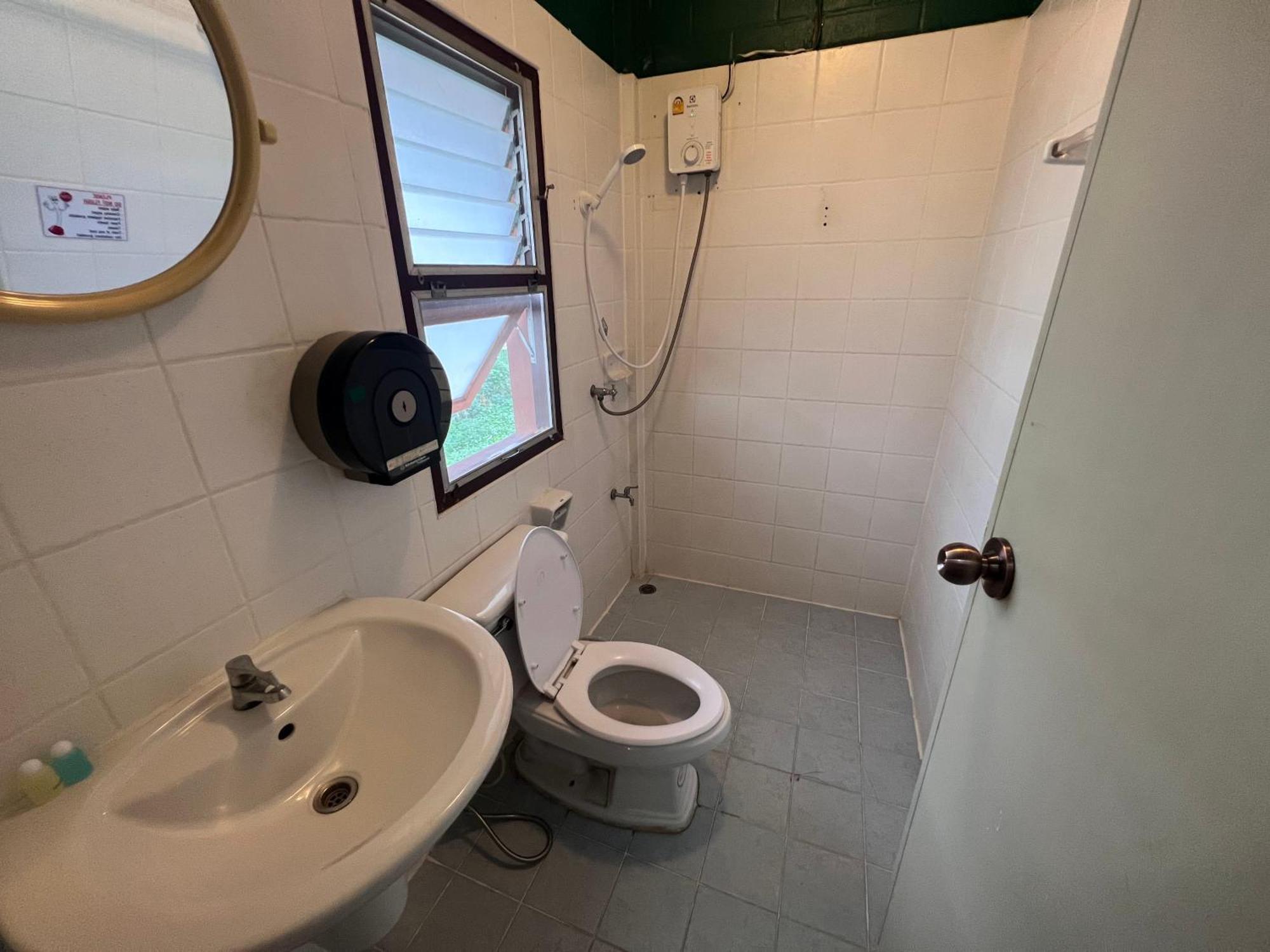 Red Brick Hostel Chiang Mai Luaran gambar